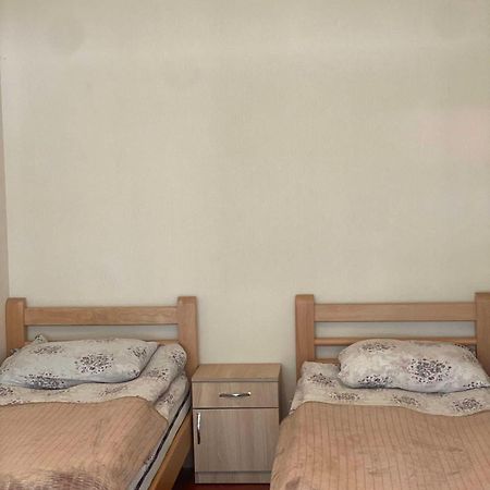 Old Tower Guesthouse - Kafe Ushguli ภายนอก รูปภาพ